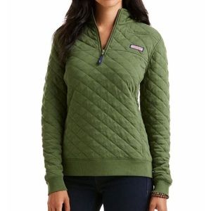 Green quilted vineyard vines shep, medium